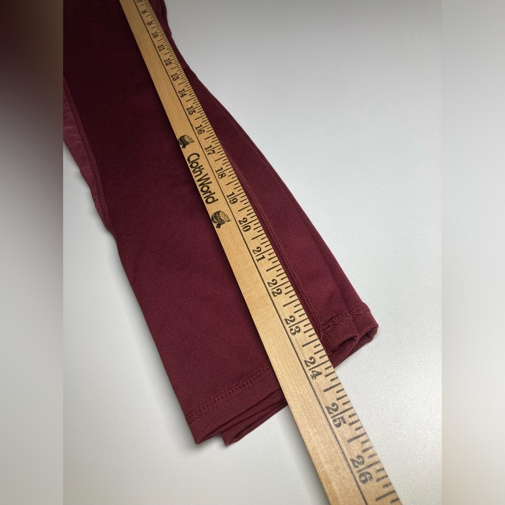 Fabletics Leggings Size M - image 4